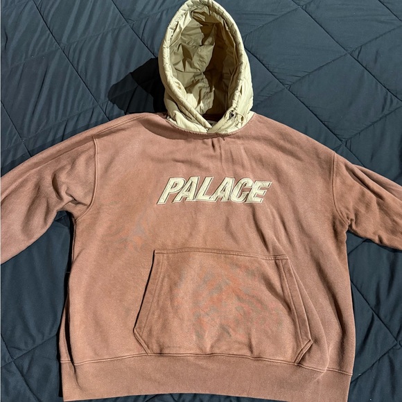 PALACE Men's Tan Hoodie Sweater
